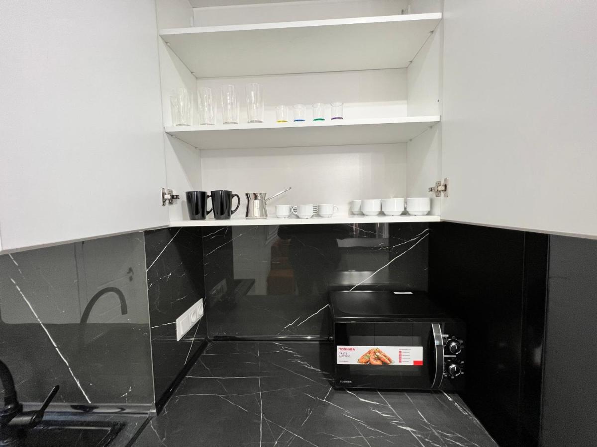 Cozy Apt 3 City Center Yerevan Bagian luar foto