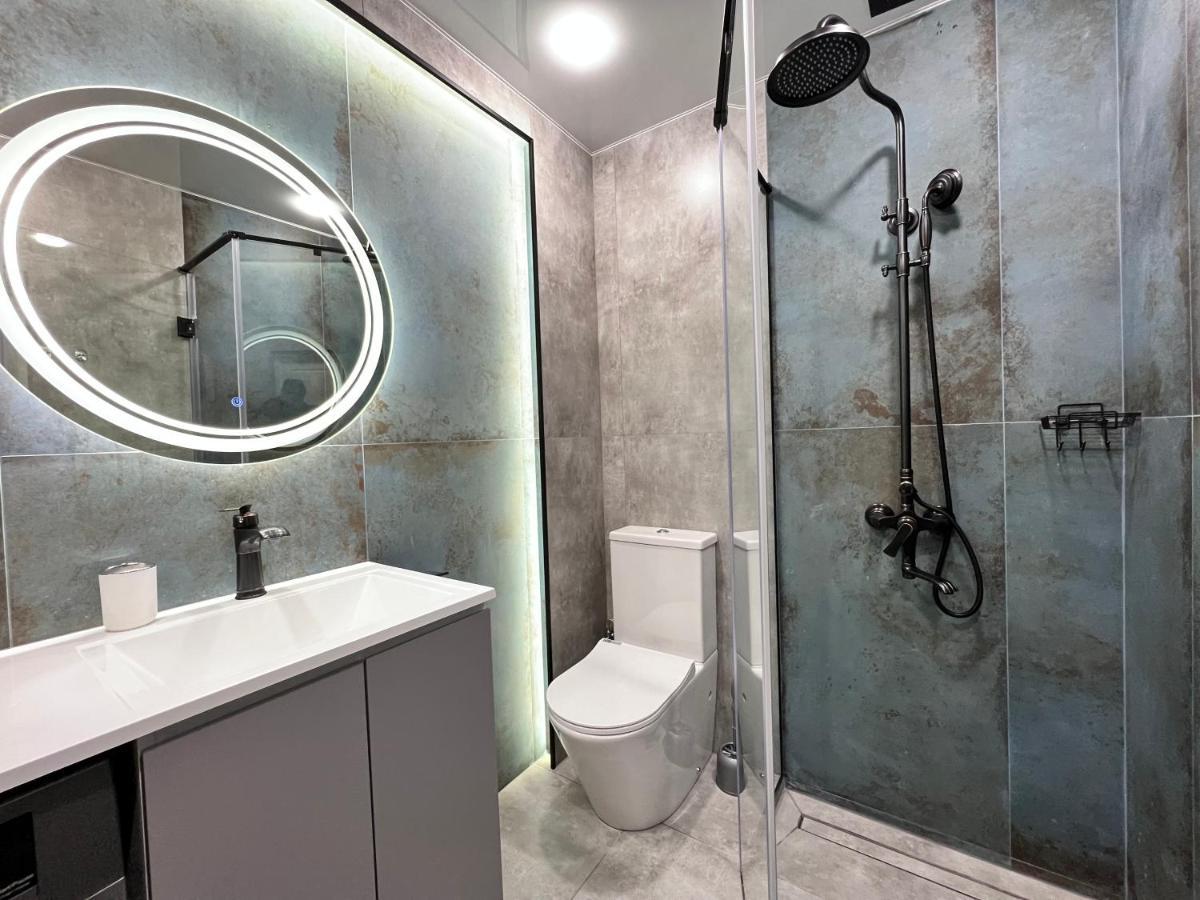 Cozy Apt 3 City Center Yerevan Bagian luar foto
