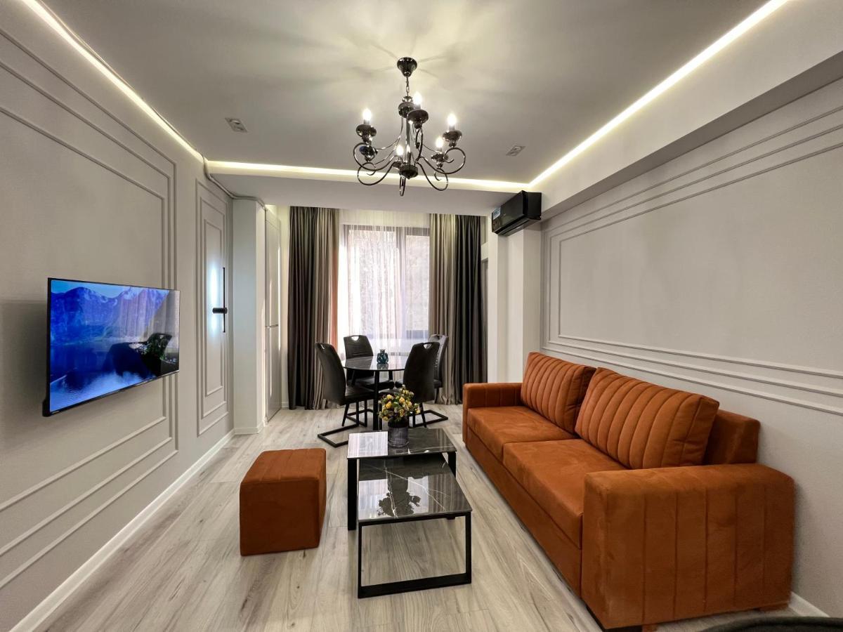 Cozy Apt 3 City Center Yerevan Bagian luar foto
