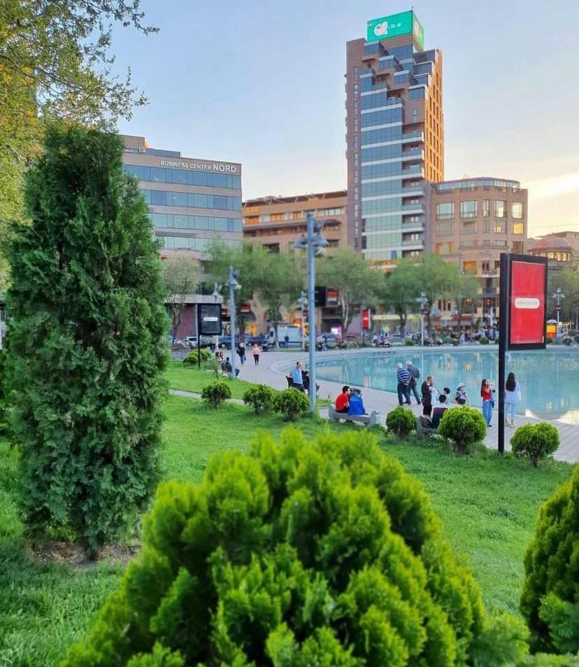 Cozy Apt 3 City Center Yerevan Bagian luar foto